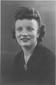 Aubé, Micheline Raymonde Lucienne (sosa 5) - vers 1948